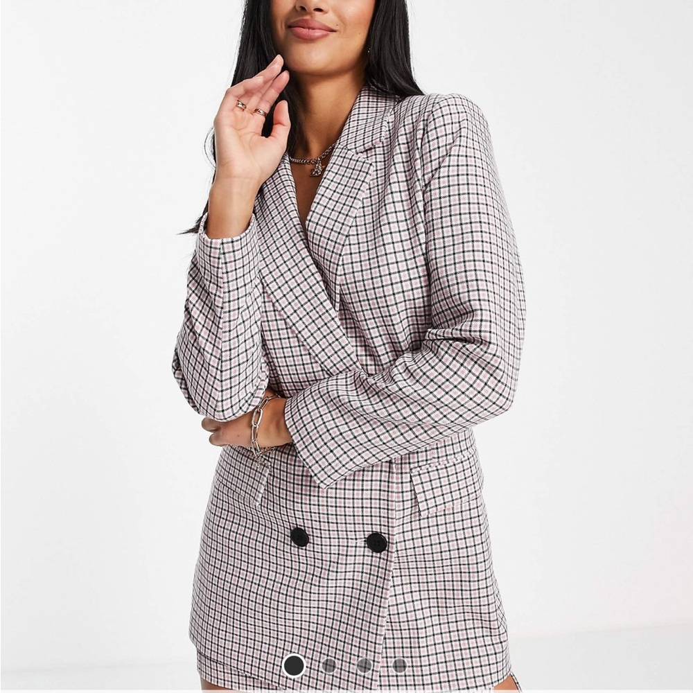 Miss Selfridge Petite Check Boyfriend Blazer in Black, White & Pink - Picture 2 of 4